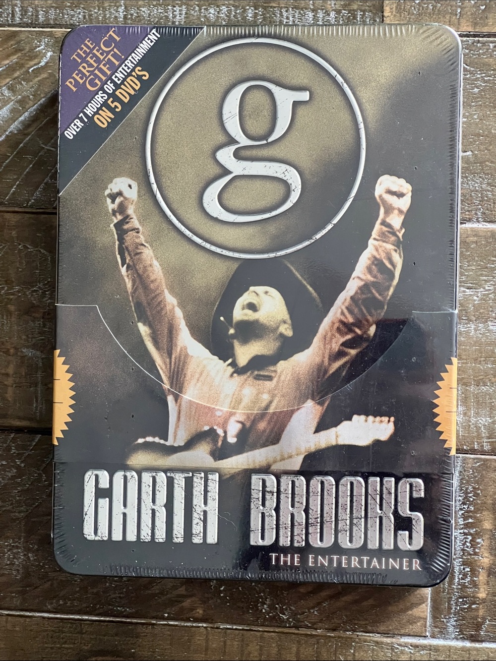 Garth Brooks 'The Entertainer' DVD Set - Black & Gold Tin- Sealed